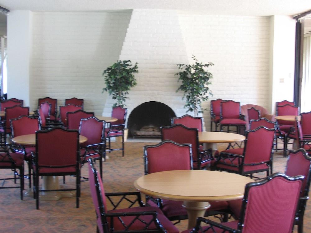 Heritage Express Motel 2*